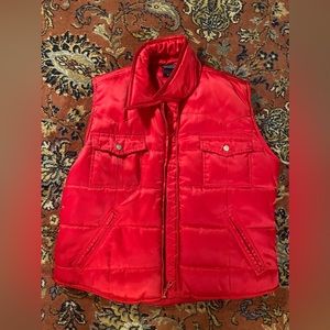 Tommy red puffer vest XL